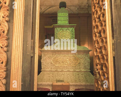 Le Caire, Egypte- septembre, 26, 2016 : la tombe à l'intérieur de la mosquée d'albâtre au Caire, Egypte Banque D'Images