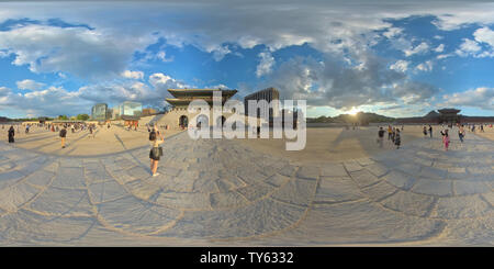 Vue panoramique à 360° de Séoul, Corée du Sud - 22 juin 2019 360 degrés vue panoramique de Gyeongbokgung Palace et le centre ville.