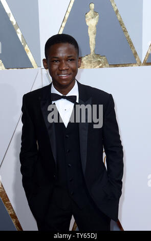 Abraham acteur Attah arrive sur le tapis rouge pour la 88e Academy Awards, au Hollywood and Highland Center dans la section Hollywood de Los Angeles le 28 février 2016. Photo par Jim Ruymen/UPI Banque D'Images