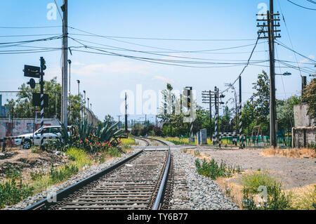 SANTIAGO, CHILI - Décembre 2015 : chemin de fer entre Santiago et San Antonio Banque D'Images