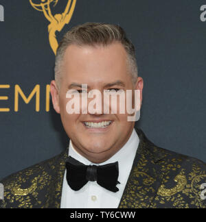 La personnalité de télévision Ross Matthews arrive pour la 68e Primetime Emmy Awards annuels chez Microsoft Theatre de Los Angeles le 18 septembre 2016. Photo par Christine Chew/UPI Banque D'Images