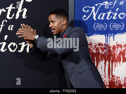 Scénariste/réalisateur et acteur, Nate Parker assiste à la première de the motion picture drama 'La Naissance d'une nation' à l'ArcLight Cinerrama dans le dôme de l'article Hollywood de Los Angeles le 21 septembre 2016. Scénario : Nat Turner, un esclave et prédicateur à l'Antebellum South, orchestre un soulèvement. Photo par Jim Ruymen/UPI Banque D'Images