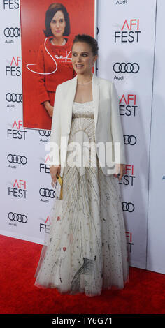 Natalie Portman acteur assiste à la première de 'Jackie' dans le cadre de l'AFI Fest au théâtre chinois de Grauman dans la section Hollywood de Los Angeles le 14 novembre 2016. Photo par Jim Ruymen/UPI Banque D'Images