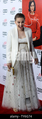 Natalie Portman acteur assiste à la première de 'Jackie' dans le cadre de l'AFI Fest au théâtre chinois de Grauman dans la section Hollywood de Los Angeles le 14 novembre 2016. Photo par Jim Ruymen/UPI Banque D'Images