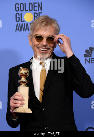 Billy Bob Thornton, gagnant du prix pour la meilleure performance par un acteur dans une série télévisée - Drame apparaît en coulisses au cours de la 74e assemblée annuelle Golden Globe Awards au Beverly Hilton Hotel à Beverly Hills, Californie le 8 janvier 2017. Photo par Jim Ruymen/UPI Banque D'Images