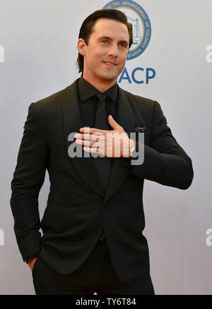 L'acteur Milo Ventimiglia arrive pour la 48ème NAACP Image Awards au Pasadena Civic Auditorium à Pasadena, Californie le 11 février 2017. La NAACP Image Awards célèbre les réalisations de personnes de couleur dans les domaines de la télévision, la musique, la littérature et le cinéma et aussi rend hommage à des personnes ou des groupes qui font la promotion de la justice sociale par le biais de projets créatifs. Photo par Christine Chew/UPI Banque D'Images