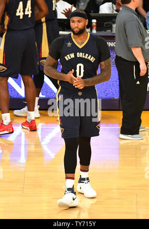 La Nouvelle Orléans centre pélicans DeMarcus Cousins avant match contre les Lakers au Staples Center de Los Angeles, le 5 mars 2017. Photo par Jon SooHoo/UPI Banque D'Images
