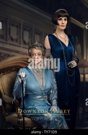 DATE DE SORTIE : Septembre 20, 2019 TITRE : Downton Abbey STUDIO : Focus Réalisateur : Michael Engler RÉSUMÉ : adapté de la série télévisée Downton Abbey qui raconte l'histoire de la famille Crawley, un riche propriétaire d'une grande propriété dans la campagne anglaise au début du 20e siècle. Avec : Maggie Smith comme Violet Crawley, MICHELLE DOCKERY comme Mary Crawley. (Crédit Image : © Focus/photos) Banque D'Images