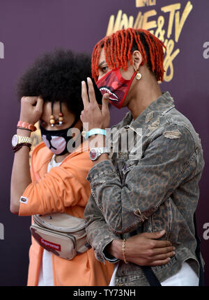 Les artistes-Ayo et Teo assister à la MTV Movie & TV Awards au Shrine Auditorium à Los Angeles le 7 mai 2017. Ce sera la 26e édition de la remise des prix, et présente pour la première fois les honneurs pour travailler à la télévision ainsi que le cinéma. Photo par Christine Chew/UPI Banque D'Images