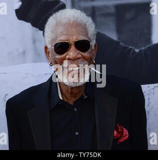 L'acteur Morgan Freeman arrive pour American Film Institute's 45e Prix annuel gala hommage à l'actrice Diane Keaton Dolby Theatre de la section Hollywood de Los Angeles le 8 juin 2017. Photo par Jim Ruymen/UPI Banque D'Images