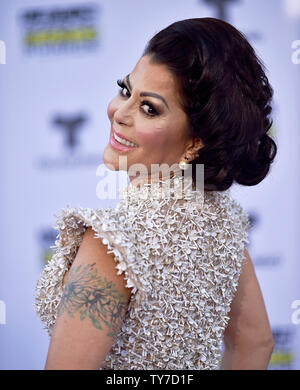 Alejandra Guzman artiste arrive pour l'Amérique American Music Awards 2017 à Hollywood's Dolby Theatre de Los Angeles le 26 octobre 2017. Photo par Christine Chew/UPI Banque D'Images