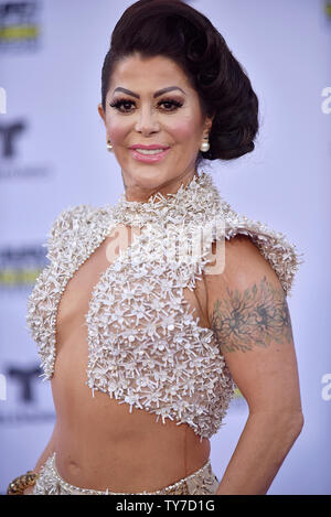 Alejandra Guzman artiste arrive pour l'Amérique American Music Awards 2017 à Hollywood's Dolby Theatre de Los Angeles le 26 octobre 2017. Photo par Christine Chew/UPI Banque D'Images