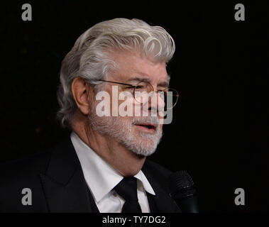 Réalisateur George Lucas assiste à la septième conférence annuelle de l'Art LACMA +Film gala artiste Mark Bradford et Lucas au Los Angeles County Museum of Art de Los Angeles le 4 novembre 2017. Photo par Jim Ruymen/UPI Banque D'Images