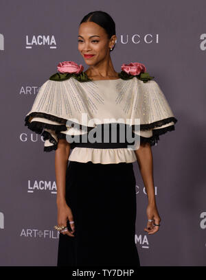 L'actrice Zoe Saldana assiste à la septième conférence annuelle de l'Art LACMA +Film gala artiste Mark Bradford et le réalisateur George Lucas au Los Angeles County Museum of Art de Los Angeles le 4 novembre 2017. Photo par Jim Ruymen/UPI Banque D'Images