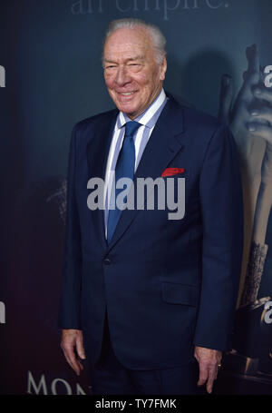 Christopher Plummer assiste à la première mondiale de "tout l'argent dans le monde" au Samuel Goldwyn Theater de Los Angeles le 18 décembre 2017. Photo de Chris Chew/UPI Banque D'Images