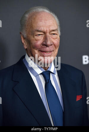 Christopher Plummer assiste à la première mondiale de "tout l'argent dans le monde" au Samuel Goldwyn Theater de Los Angeles le 18 décembre 2017. Photo de Chris Chew/UPI Banque D'Images