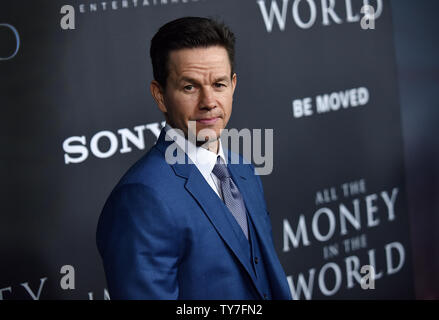 Mark Wahlberg assiste à la première mondiale de "tout l'argent dans le monde" au Samuel Goldwyn Theater de Los Angeles le 18 décembre 2017. Photo de Chris Chew/UPI Banque D'Images