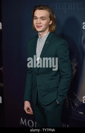 Charlie Plummer assiste à la première mondiale de "tout l'argent dans le monde" au Samuel Goldwyn Theater de Los Angeles le 18 décembre 2017. Photo de Chris Chew/UPI Banque D'Images