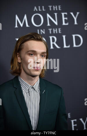 Charlie Plummer assiste à la première mondiale de "tout l'argent dans le monde" au Samuel Goldwyn Theater de Los Angeles le 18 décembre 2017. Photo de Chris Chew/UPI Banque D'Images