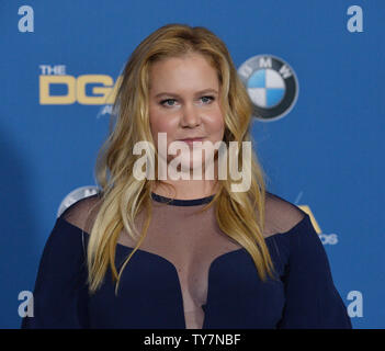 La comédienne Amy Schumer backstage apparaît dans la salle de presse au cours de la 70e assemblée annuelle Directors Guild of America Awards au Beverly Hilton Hotel à Beverly Hills, Californie le 3 février 2018. Photo par Jim Ruymen/UPI Banque D'Images