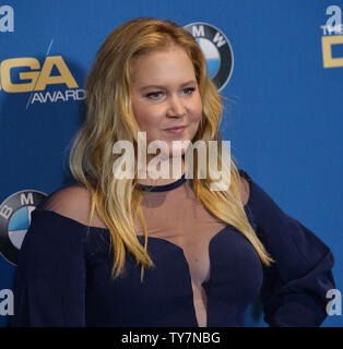 La comédienne Amy Schumer backstage apparaît dans la salle de presse au cours de la 70e assemblée annuelle Directors Guild of America Awards au Beverly Hilton Hotel à Beverly Hills, Californie le 3 février 2018. Photo par Jim Ruymen/UPI Banque D'Images