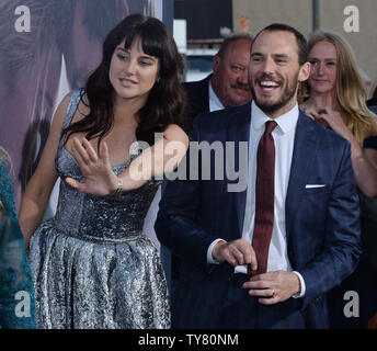 Shailene Woodley et acteurs Sam Claflin assister à la première du film 'romantique' à la dérive au vrai cinéma LA Vivre à Los Angeles le 23 mai 2018. Scénario : Basé sur la véritable histoire de survie, un jeune couple rencontre de hasard les conduit d'abord à l'amour, et ensuite sur l'aventure d'une vie face à l'un des ouragans les plus catastrophiques de l'histoire enregistrée. Photo par Jim Ruymen/UPI Banque D'Images