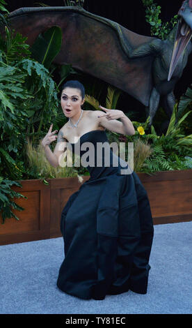 Daniella Pineda acteur assiste à la première de the motion picture sci-fi 'Jurassic World : Fallen Kingdom' au Walt Disney Concert Hall à Los Angeles le 12 juin 2018. Scénario : Quand l'île volcan dormant commence à la vie, rugissant Owen et Claire monter une campagne pour sauver le reste des dinosaures à partir de ce niveau de l'extinction. Photo par Jim Ruymen/UPI Banque D'Images