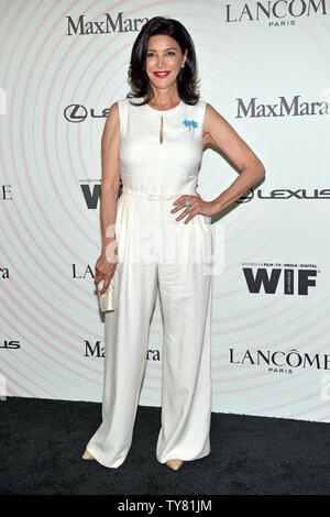 Shohreh Aghdashloo assiste à la Women in Film Crystal  + Lucy Awards 2018 à l'hôtel Beverly Hilton à Beverly Hills, Californie le 13 juin 2018. Photo de Chris Chew/UPI Banque D'Images