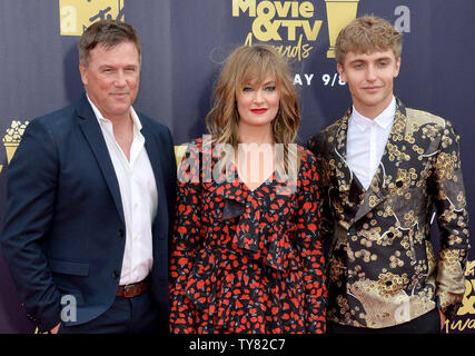 (L-R) Acteurs Lochlyn Munro, Madchen Amick, Hart et Denton assister à la MTV Movie & TV Awards au Barker Hangar à Santa Monica, Californie le 16 juin 2018. Ce sera la 27e édition de la remise des prix, et la seconde à l'honneur conjointement les films et la télévision. Le spectacle sera tape le Samedi, 16 juin, et l'air le lundi 18 juin. Photo par Jim Ruymen/UPI Banque D'Images