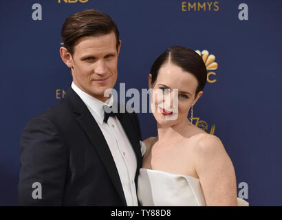 Acteurs Matt Smith et Claire Foy assister au 70e congrès annuel de Primetime Emmy Award lors du Microsoft Theatre dans le centre-ville de Los Angeles le 17 septembre 2018. Photo par Christine Chew/UPI Banque D'Images