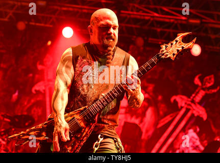 Prague, République tchèque. 25 Juin, 2019. Groupe de musique américain Slayer effectue à Prague, en République tchèque, le 25 juin 2019. Sur la photo est vue de la bande le guitariste Kerry King. Photo : CTK/Vondrous Romain Photo/Alamy Live News Banque D'Images