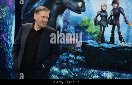 Acteur, Craig Ferguson, la voix de Gobber dans l'animated motion photo comédie 'How to Train Your Dragon : Le monde caché' arrive pour la première du film au Regency Village Theatre dans la section de Westwood Los Angeles le 9 février 2019. Scénario : Que hoqueter accomplit ses rêve de créer un dragon pacifique utopia, Toothless' découverte d'une nature sauvage, insaisissable mate appelle l'Night Fury. Quand le danger se monte à la maison et l'hoquet règne en tant que chef de village est à l'essai, à la fois dragon et le cycliste doit prendre des décisions impossibles à sauver leur genre. Photo par Jim Ruymen/UPI Banque D'Images