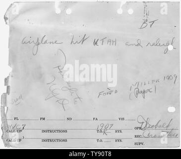 Le message relatif à l'attaque sur Pearl Harbor. ; Portée et contenu : Ce message est un rapport d'action de l'USS RALEIGH (CL 7) sur la première vague d'attaque de son et l'USS UTAH (AG16). Banque D'Images