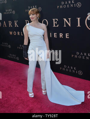 Jessica Chastain acteur assiste à la première de the motion picture sci-fi 'Phoenix' au théâtre chinois de Grauman dans la section Hollywood de Los Angeles le 4 juin 2019. Scénario : Jean Gray commence à développer des pouvoirs incroyables que la corruption et la transformer en une Dark Phoenix. Maintenant, les X-Men devront décider si la vie d'un membre de l'équipe vaut plus que toutes les personnes vivant dans le monde. Photo par Jim Ruymen/UPI Banque D'Images