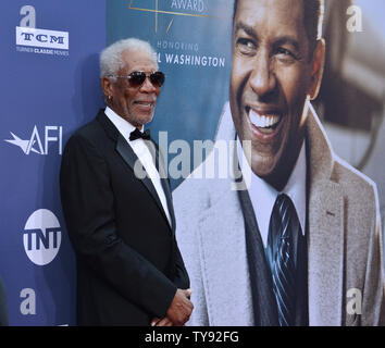 L'acteur Morgan Freeman arrive pour American Film Institute's 47e Prix annuel gala hommage à l'acteur Denzel Washington au Kodak Theater à Hollywood de Los Angeles le 6 juin 2019. Photo par Jim Ruymen/UPI Banque D'Images