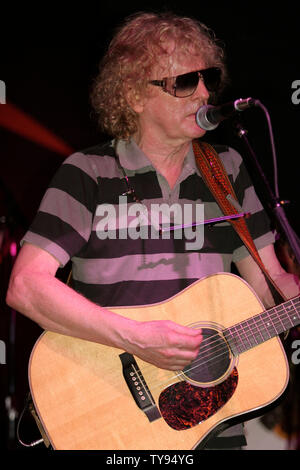 Rock 'N' Roll legend Ian Hunter il se produit au Canyon Club à Las Vegas le 14 juin 2007. Ancien "ott Bénabar' leader a lancé une tournée dans certaines villes à l'appui de son nouveau CD "hrunken Chefs'. (Photo d'UPI/Daniel Gluskoter) Banque D'Images