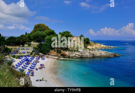 Plage de Bataria, Kassiopi,Kassopaia,Îles Ioniennes, Corfou, Grèce Banque D'Images