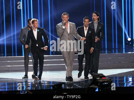 Les Backstreet Boys effectuer pendant la compétition à Pageant Miss USA T-Mobile Arena de Las Vegas, Nevada le 5 juin 2016. Photo de James Atoa/UPI Banque D'Images