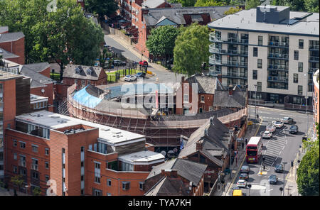 Une vue aérienne de l'historique 19ème Centurey Roundhouse à côté du canal principal de Birmingham dans le centre-ville. Banque D'Images