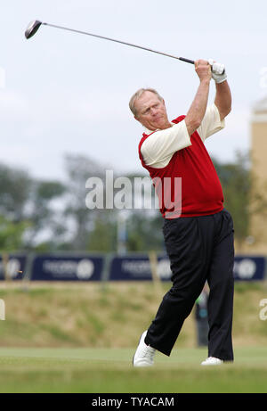 Jack Nicklaus, golfeur américain sur la dernière journée à la pratique 2005 British Open golf championship sur le old course de St Andrews le mercredi 13 juillet 2005. (Photo d'UPI/Hugo Philpott) Banque D'Images