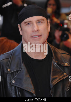 L'acteur américain John Travolta assiste à la première de 'WILD HOGS' à l'Odeon West End, Leicester Square à Londres le 28 mars 2007. (Photo d'UPI/Rune Hellestad) Banque D'Images