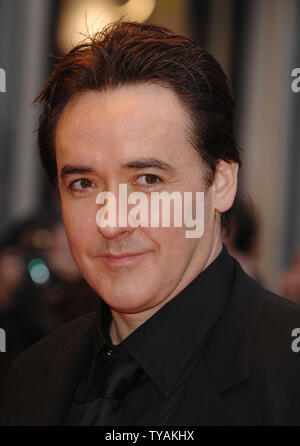 L'acteur américain John Cusack assiste à la projection de 'la grâce est allé à la London Film Festival at Odeon West End à Londres le 26 octobre 2007. (Photo d'UPI/Rune Hellestad) Banque D'Images