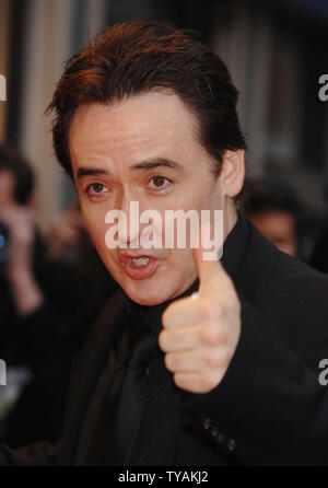 L'acteur américain John Cusack assiste à la projection de 'la grâce est allé à la London Film Festival at Odeon West End à Londres le 26 octobre 2007. (Photo d'UPI/Rune Hellestad) Banque D'Images