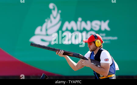 La société britannique Jeremy Bird en action lors des qualifications pour le fusil de skeet hommes, au cours de la sixième journée des Jeux européens 2019 à Minsk. Banque D'Images