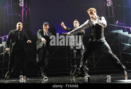 Groupe pop américain Backstreet Boys effectuer à l'O2 Arena de Londres le 10 novembre 2009. Rune Hellestad/UPI Banque D'Images