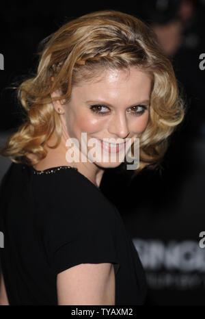 L'actrice britannique Emilia Fox assiste à la première de "un seul homme" au Curzon Mayfair à Londres le 1 février 2010. Rune Hellestad/UPI Banque D'Images