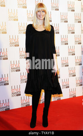 Modèle allemand Claudia Schiffer assiste à la remise des prix de style 'Elle' au Grand Connaught Rooms à Londres le 22 février 2010. Rune Hellestad/UPI Banque D'Images