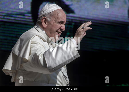 Cité du Vatican, Vatican. 26 Juin, 2019. Pape Francis dirige l'audience générale hebdomadaire sur la Place Saint Pierre. Credit : Giuseppe Ciccia/Alamy Live News Banque D'Images