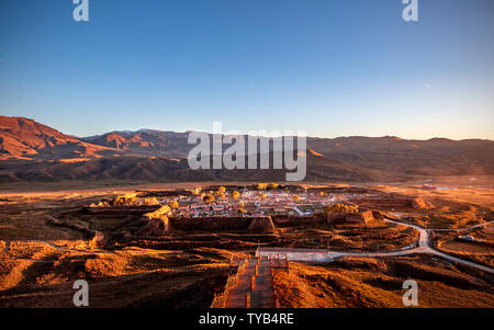 Gannan des coutumes, de paysages magnifique monastère humaniste prairie sun Zhuoma tente de Bouddha Banque D'Images