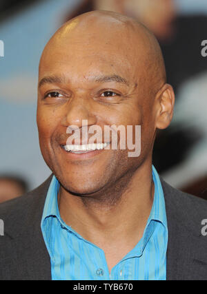 L'acteur britannique Colin Salmon assiste à la première mondiale de "Larry Crowne" au centre commercial Westfield à Londres le 6 juin 2011. Rune Hellestad/UPI Banque D'Images